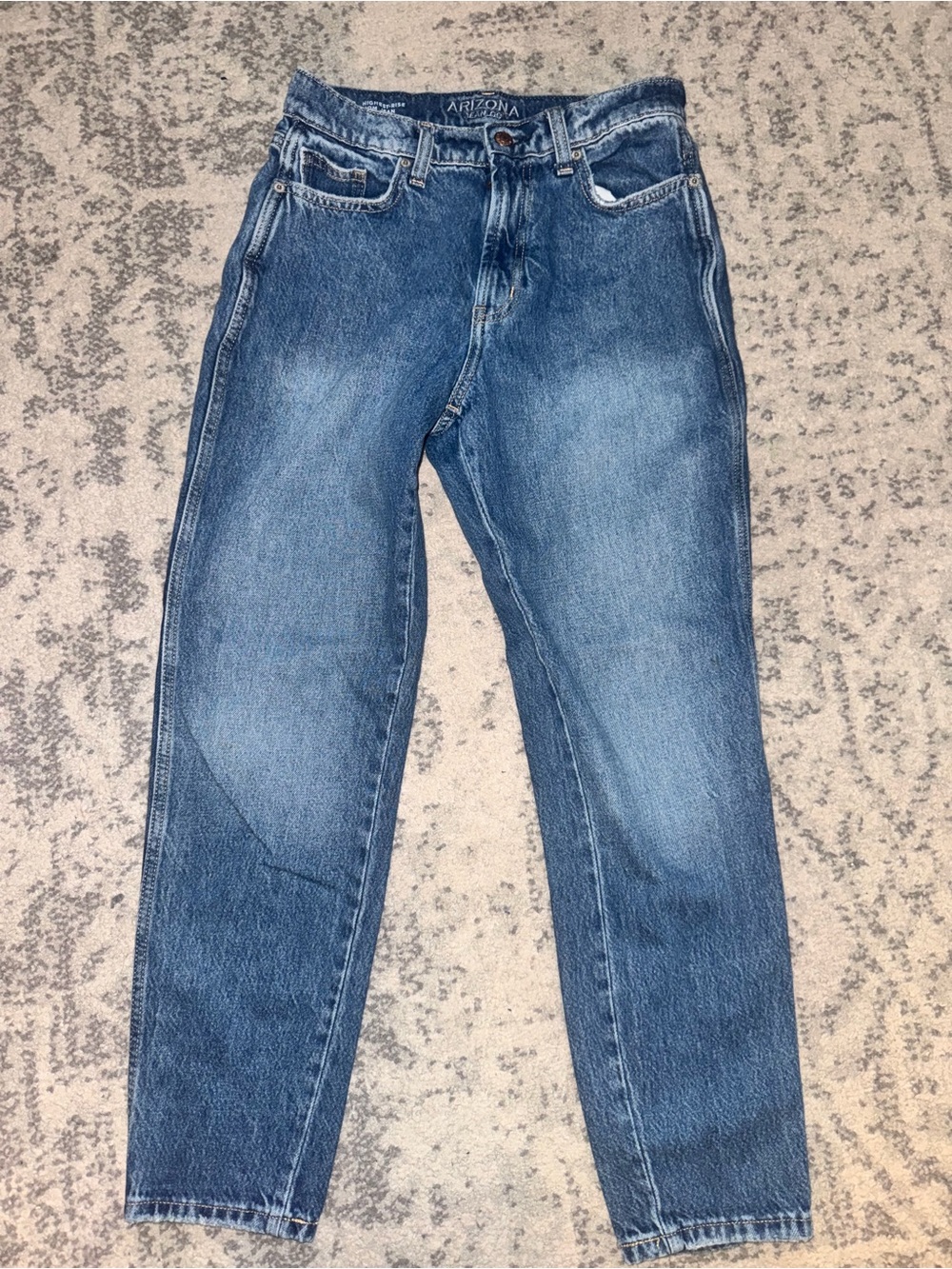 Arizona Jean Company Blue Slim Straight highest rise mom Jeans size 5 EUC